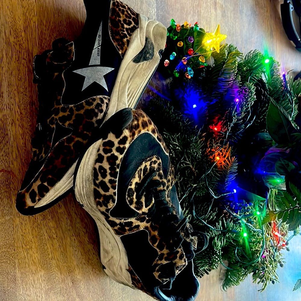 Nice  leopard print running sole sneakers Golden Goose. Worn but good quality.